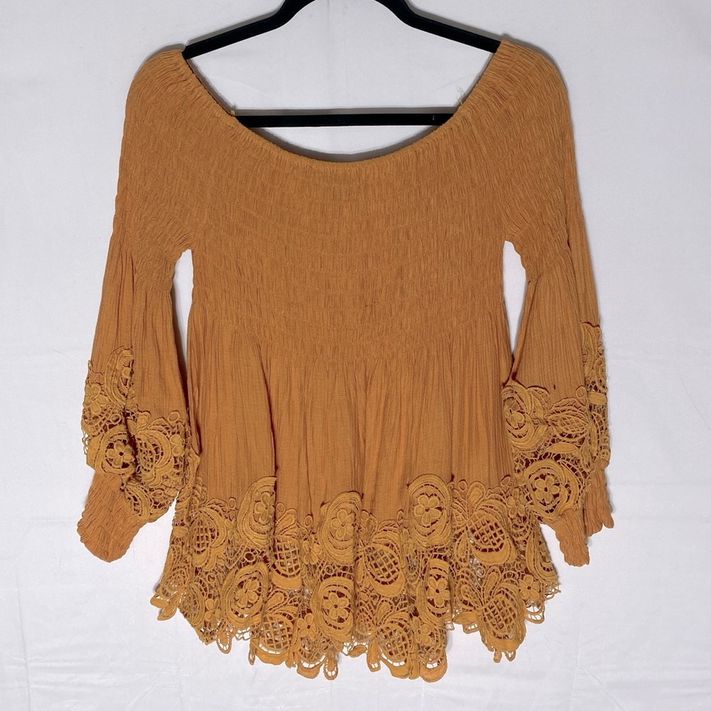 Petal Roz Yellow Smocked Off Shoulder Puff Sleeve  Lace Trimmed Blouse L